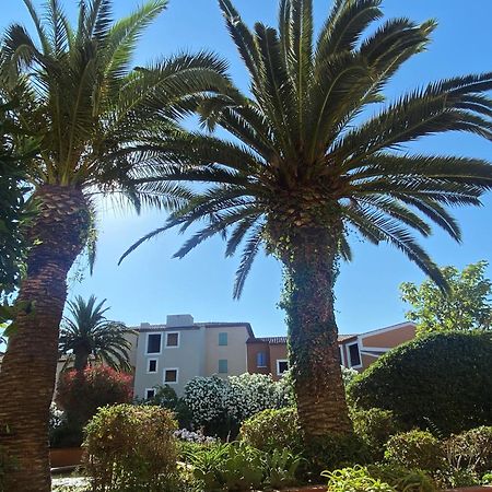2 Bedrooms, 15 Min Walk To Beach, Ac, Pool & Fiber Internet In A Quiet, Private Gated Domain 5Kms To St Tropez Cogolin Buitenkant foto