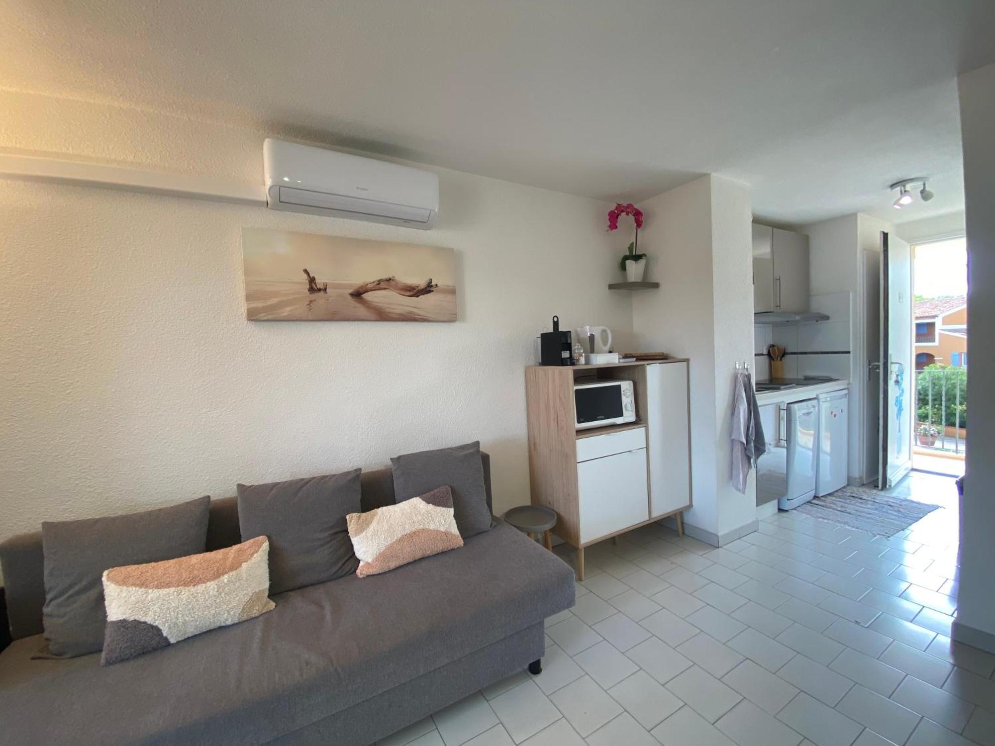 2 Bedrooms, 15 Min Walk To Beach, Ac, Pool & Fiber Internet In A Quiet, Private Gated Domain 5Kms To St Tropez Cogolin Buitenkant foto